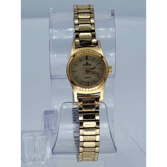 1980s Lorus Gold Plated v236-0080 Ladies Quartz watch main image 8